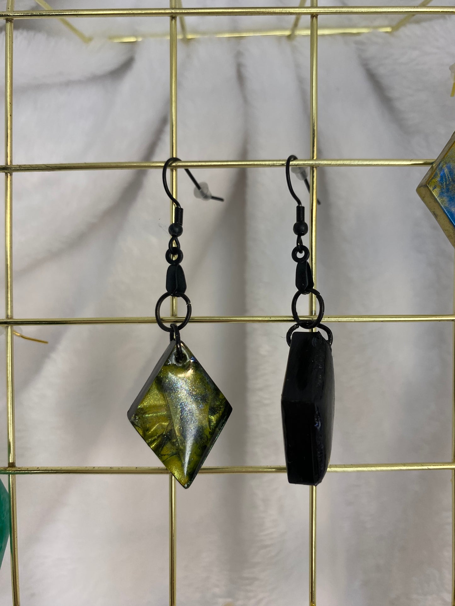 Colorshift Earrings Diamond Shaped