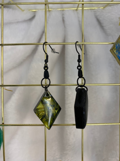 Colorshift Earrings Diamond Shaped