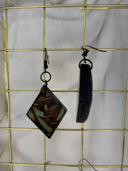Colorshift Earrings Diamond Shaped