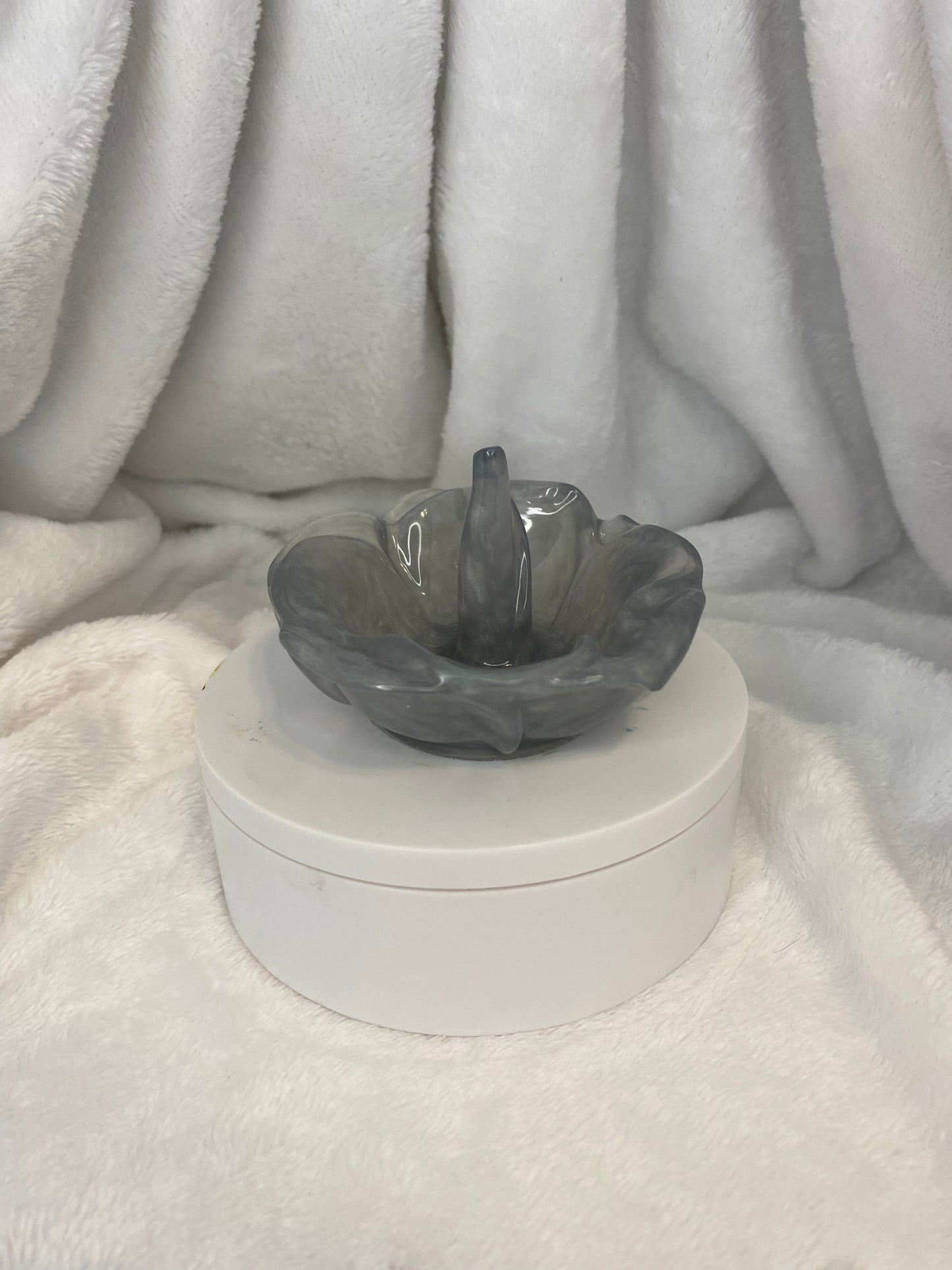 Rose Shape Ring Holder