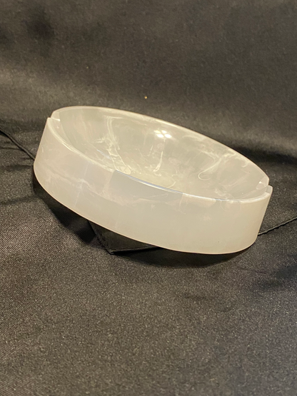 White Resin Round Ashtray